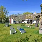 C11672-hemmet-lerpotvej-1 * Hemmet